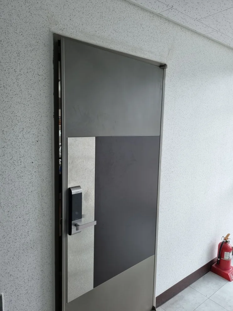 부산 기장군 기장읍 부산 기장정관 고장난 방화문 수리 시공 사진