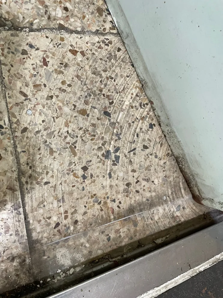부산 북구 만덕동 아파트 방화문이 끝까지 안 열려요 부산 만덕동 문수리 시공 사진