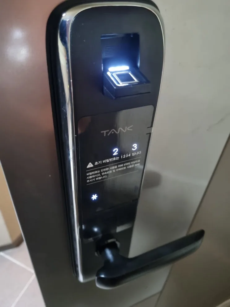부산 화명동 사직동 양정동 온천동 지문인식도어락번호키설치 혜강탱크 m5000-b 디지털도어록교체