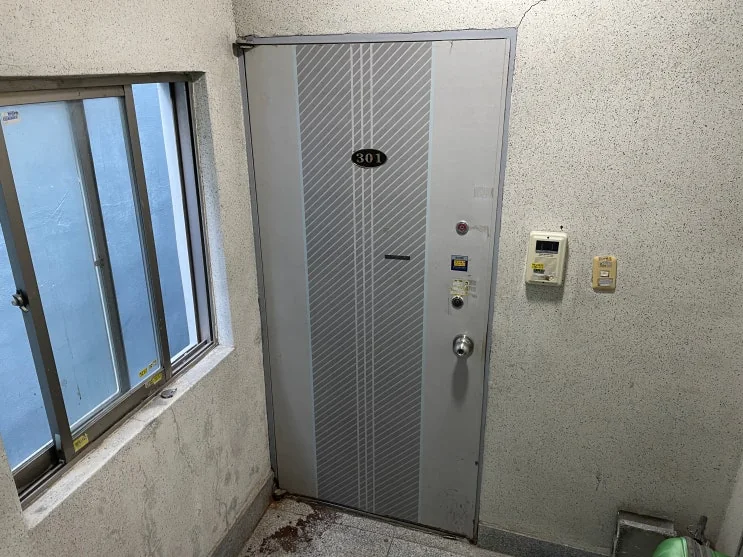 부산 부산 아파트 빌라 원룸 오피스텔 현관방화문수리 시공 사진