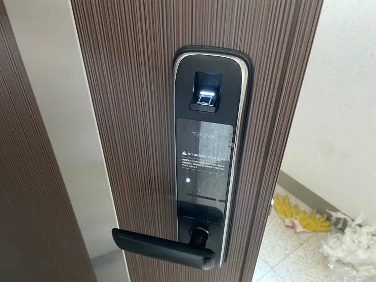 부산 다대동 지문인식 현관도어락 설치