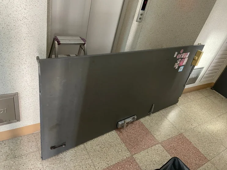 부산 부산 뻑뻑한 현관문 수리 꼼꼼히 따져보고 시공 사진