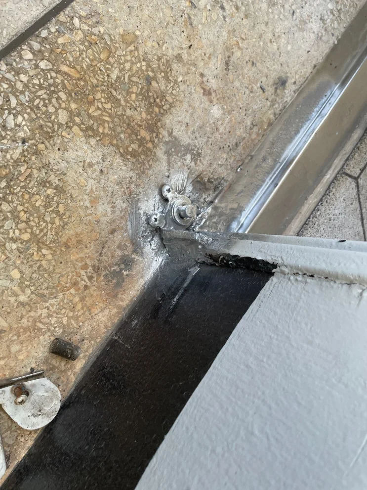 부산 사상구 엄궁동 부산문수리 엄궁동 하단동 안 닫히는 현관문수리 시공 사진