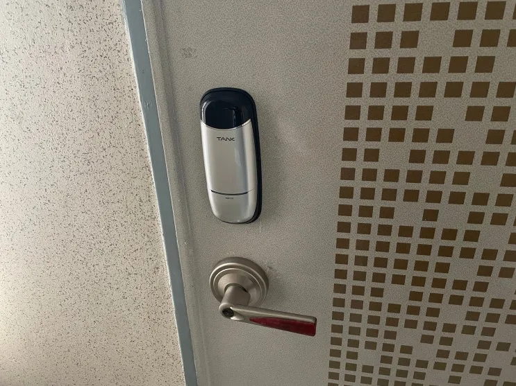 부산 연산동 거제동 열쇠 아파트 현관 디지털도어락 번호키 교체