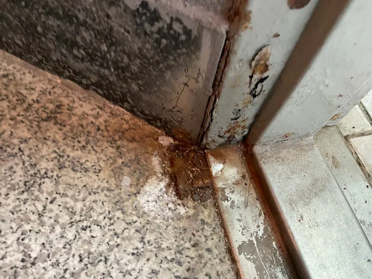 부산 금정구 남산동 부산문고장 남산동 빌라 현관문수리 시공 사진