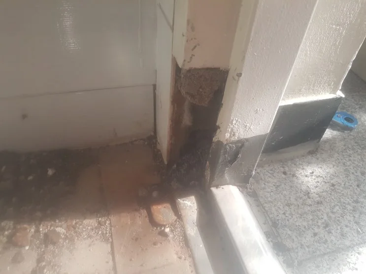 부산 연제구 거제동 부산 거제동 화장실 문교체 문틀수리 시공 사진