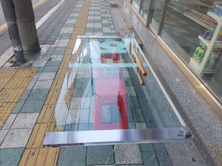 부산 금정구 부곡동 부산 부곡동 강화유리문힌지 도어 문수리 시공 사진