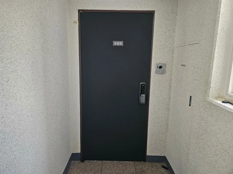부산 화명동 찌그러진 현관문교체 푸시풀도어락설치