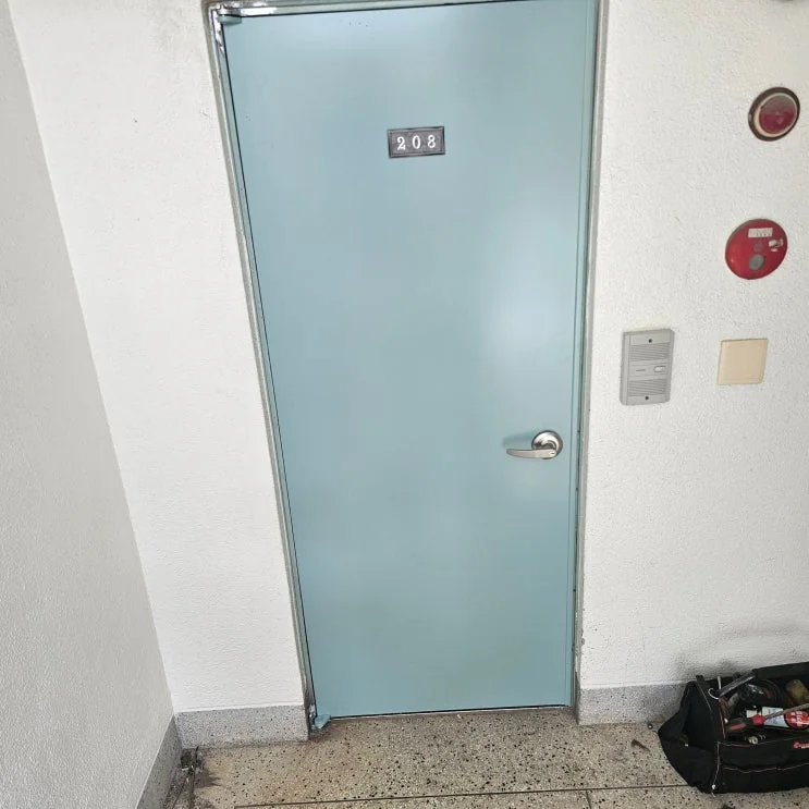 부산 사상구 엄궁동 엄궁동 아파트 방화문교체 고민되시나요? 시공 사진