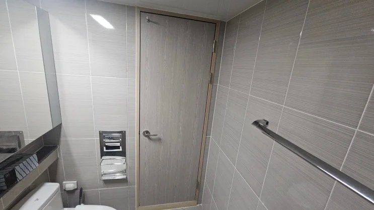 양산 양산 화장실문교체 욕실문 ABS도어설치 시공 사진