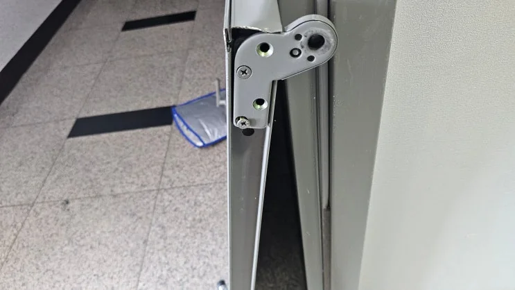 부산 해운대구 재송동 부산 해운대 재송동 아파트현관방화문수리 시공 사진