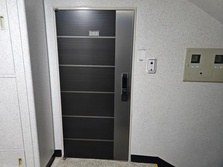 부산 사하구 하단동 부산 하단동 현관문교체 방화문 문짝만 교체 시공 사진